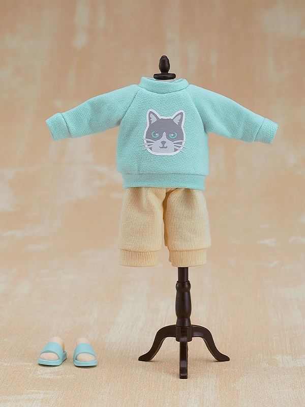 GOOD SMILE COMPANY Nendoroid Doll Outfit Set: Sweatshirt And Sweatpants (Pink/Light Blue) - Image 7