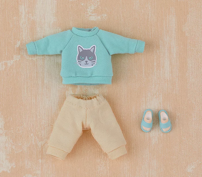 GOOD SMILE COMPANY Nendoroid Doll Outfit Set: Sweatshirt And Sweatpants (Pink/Light Blue) - Image 6